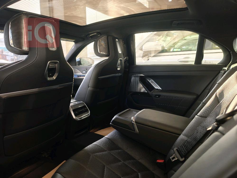 بي ام دبليو الفئة 7